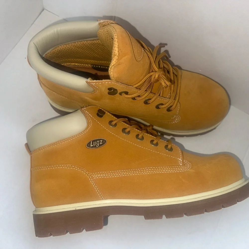Lugz Drifter LX boots, a work model for men size10.5